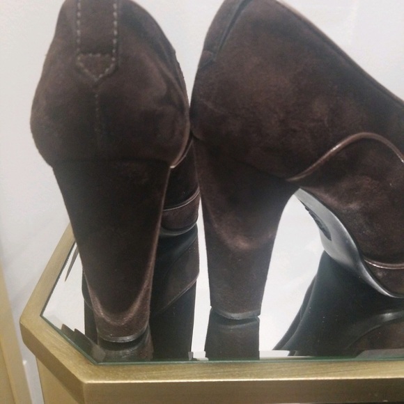 Tods Suede Shoes - Picture 6 of 7